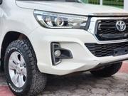 Toyota Hilux 2018 White for sale