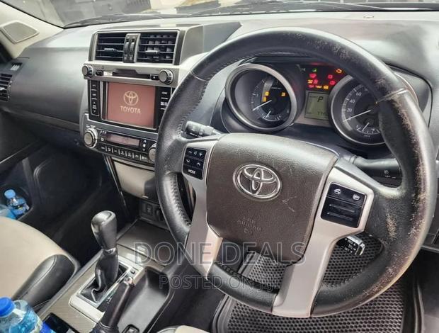 Toyota Land Cruiser Prado 2015 Gray