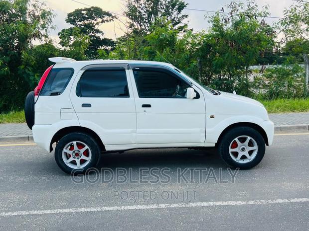 Toyota Cami 2005 White