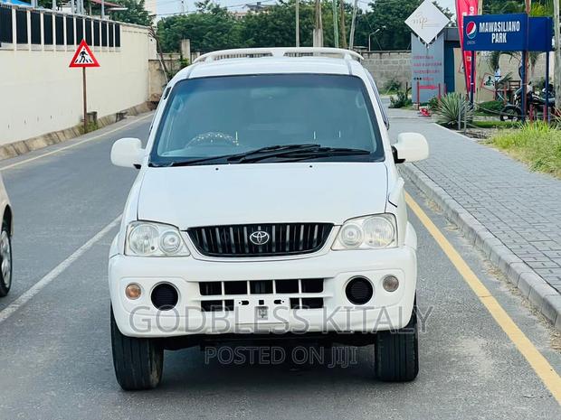 Toyota Cami 2005 White