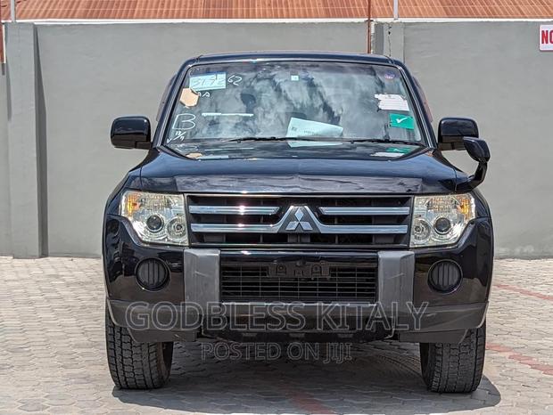 Mitsubishi Pajero 2009 Black
