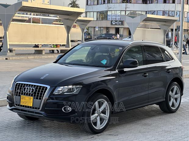 Audi Q5 2010 Black