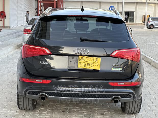 Audi Q5 2010 Black