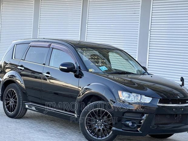 Mitsubishi Outlander 2010 Black