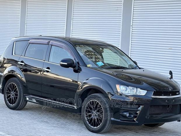 Mitsubishi Outlander 2010 Black