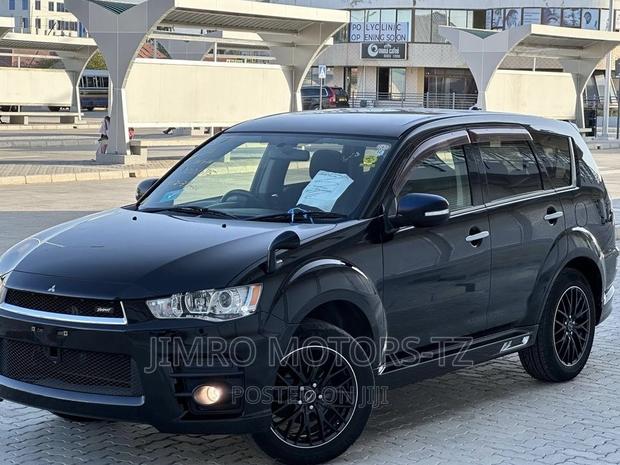 Mitsubishi Outlander 2010 Black