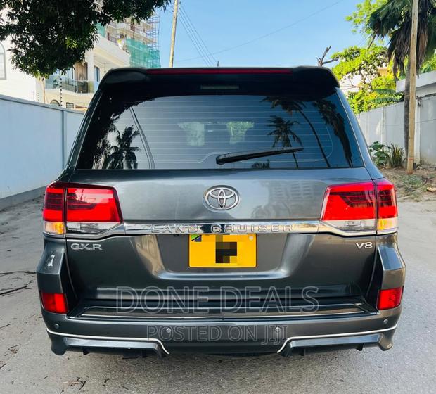 Toyota Land Cruiser 2012 Black