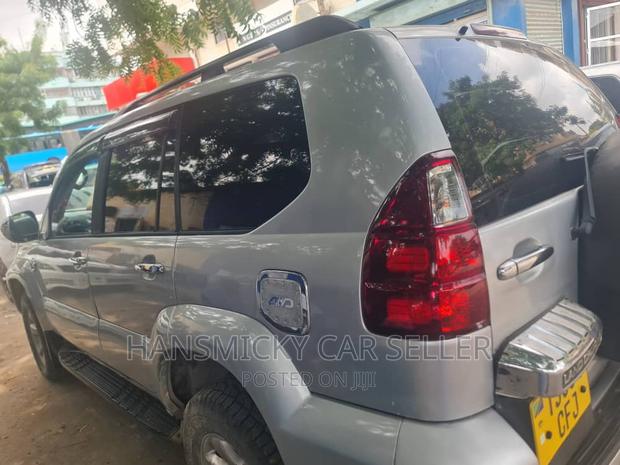 Toyota Land Cruiser 2011 Silver
