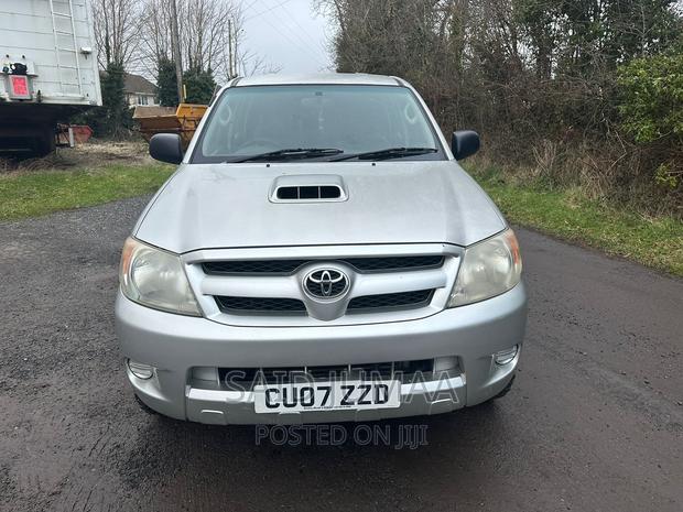 Toyota Hilux 2.5 D-4D 2007 Silver