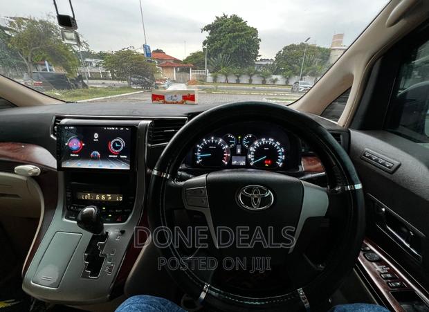 Toyota Alphard 2009 White