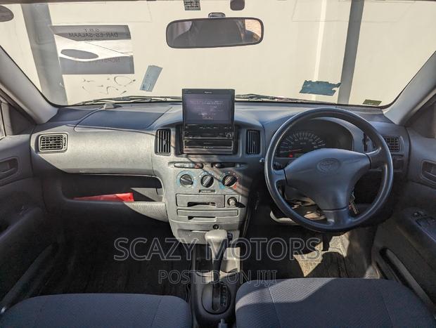 Toyota Probox 2005 Silver