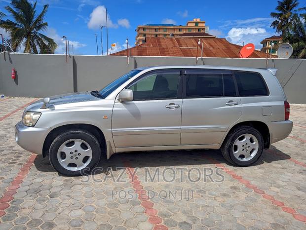 Toyota Kluger 2004 Silver
