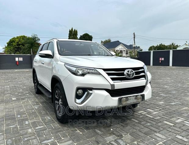 Toyota Fortuner 2017 White