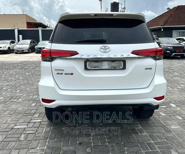 Toyota Fortuner 2017 White