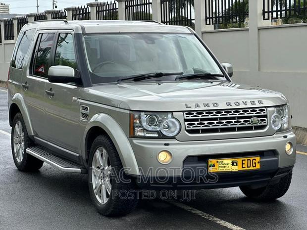 Land Rover Discovery 2010 Silver