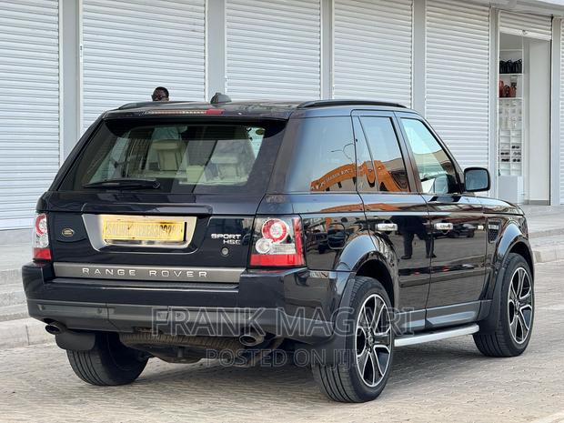 Land Rover Range Rover Sport HSE 4x4 (4.4L 8cyl 6A) 2006 Black