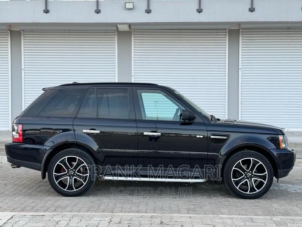 Land Rover Range Rover Sport HSE 4x4 (4.4L 8cyl 6A) 2006 Black
