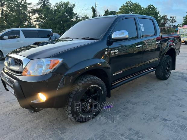 Toyota Hilux 2008 Black