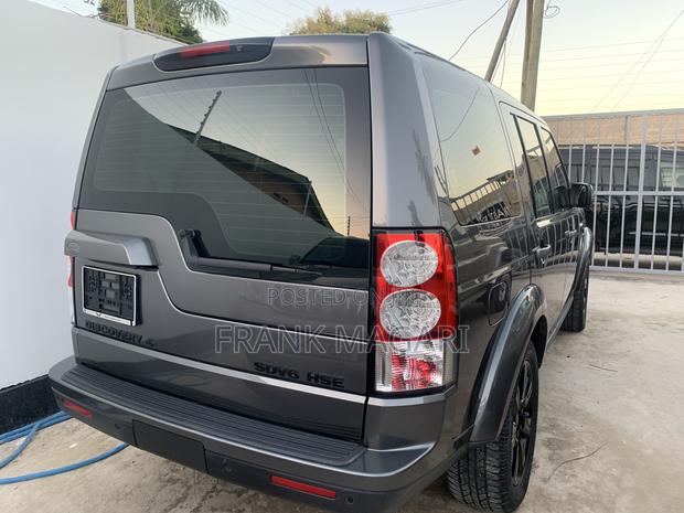 Land Rover Discovery 2013 Gray