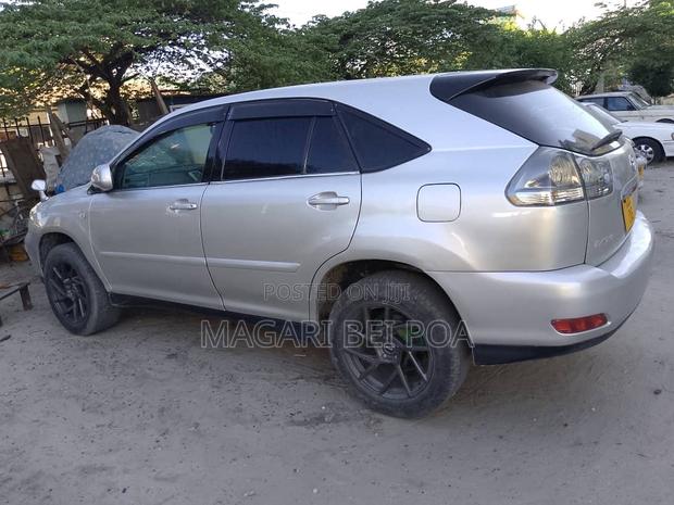 Toyota Harrier 2001 Silver