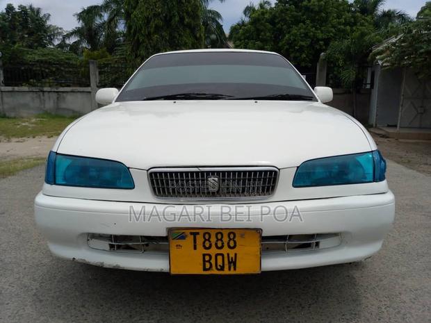 Toyota Sprinter 2000 White