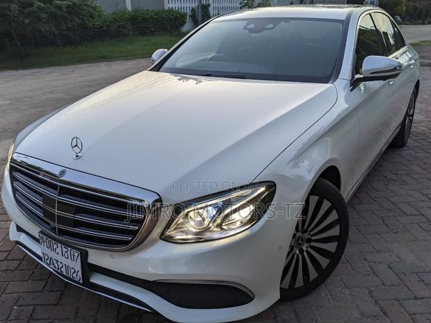Mercedes-Benz E400 2017 White