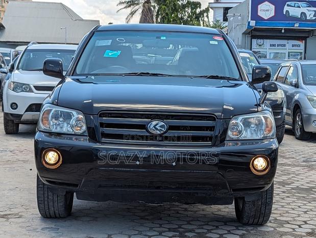 Toyota Kluger 2004 Black