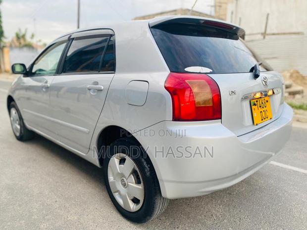 Toyota IST 2005 Silver