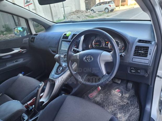 Toyota Blade 2007 Silver
