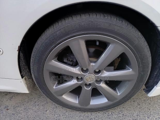 Toyota Crown Royale 2005 White