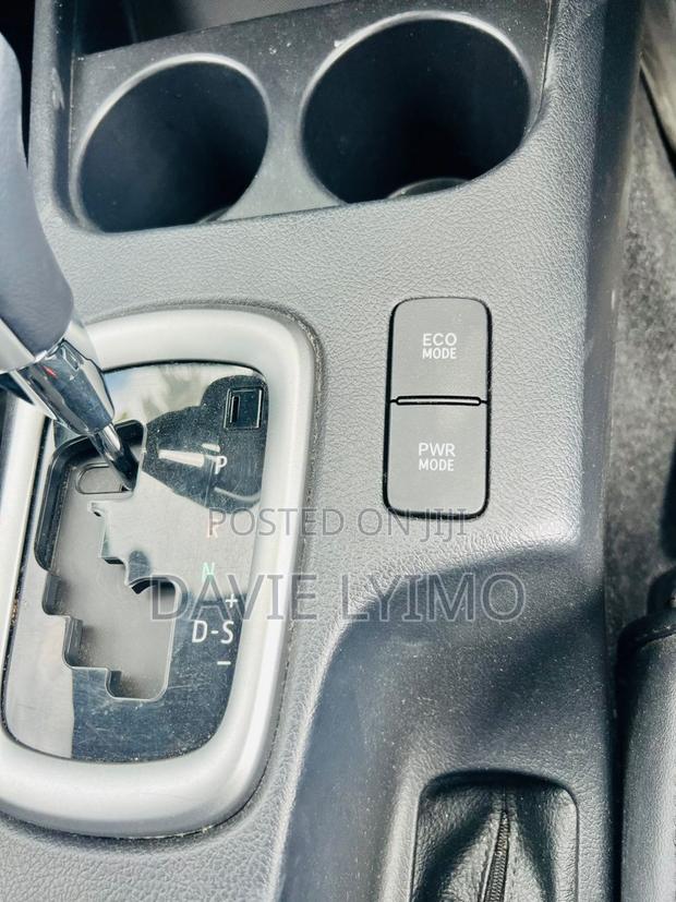 Toyota Hilux 2020 Gray