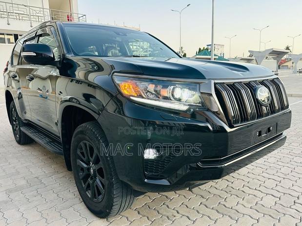 Toyota Land Cruiser Prado 2022 Burgundy