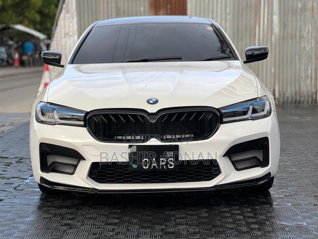 BMW 520i 2015 White