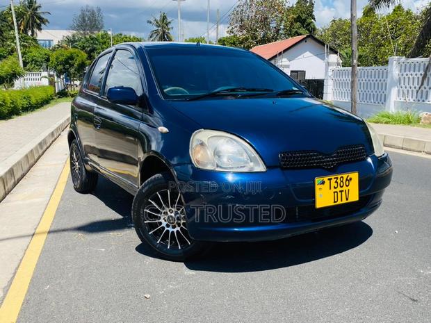 Toyota Vitz 1.0 FWD 3dr 2002 Blue