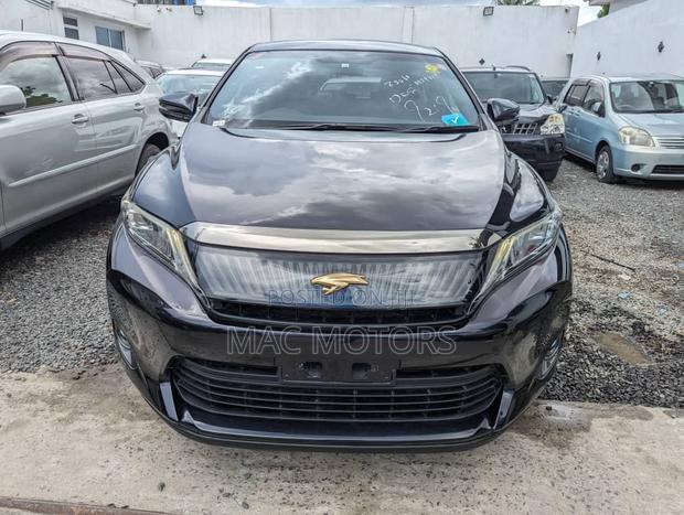 Toyota Harrier 2.0 2016 Matt Black