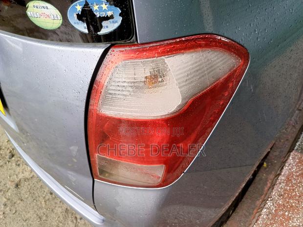 Toyota Ractis 1.5 AWD 2005 Gray