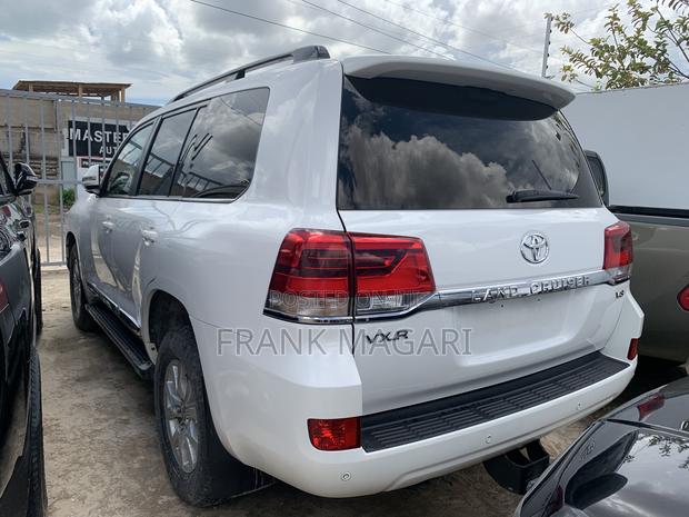 Toyota Land Cruiser 4.5 V8 VXR 2017 White