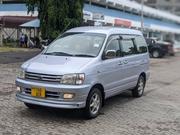 Toyota Noah 2005 Silver for sale