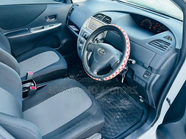 Toyota Ractis 2006 White