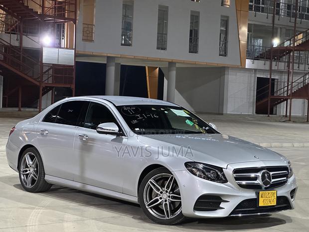 Mercedes-Benz E200 2018 Silver