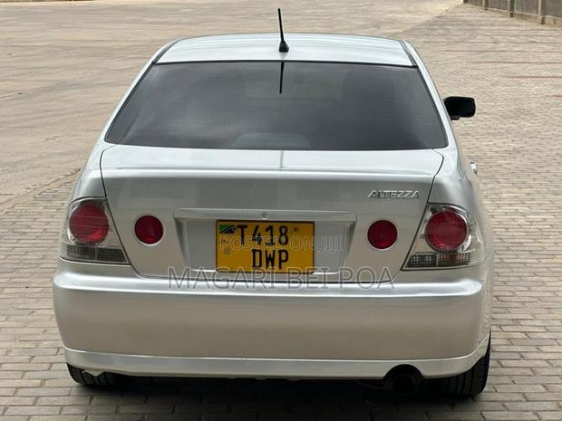 Toyota Altezza 2004 Silver