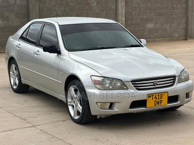 Toyota Altezza 2004 Silver