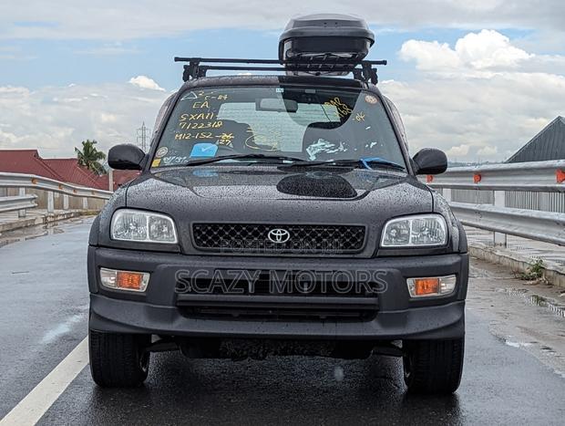 Toyota RAV4 1999 Black