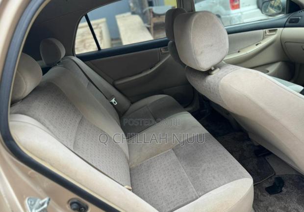 Toyota Corolla RunX 2003 Gold