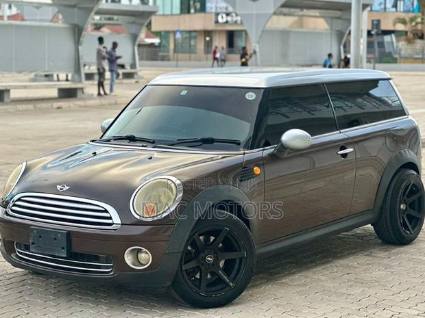 Mini Cooper 2009 Brown