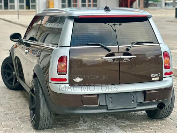 Mini Cooper 2009 Brown