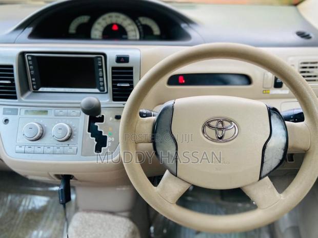 Toyota Raum 2005 Blue