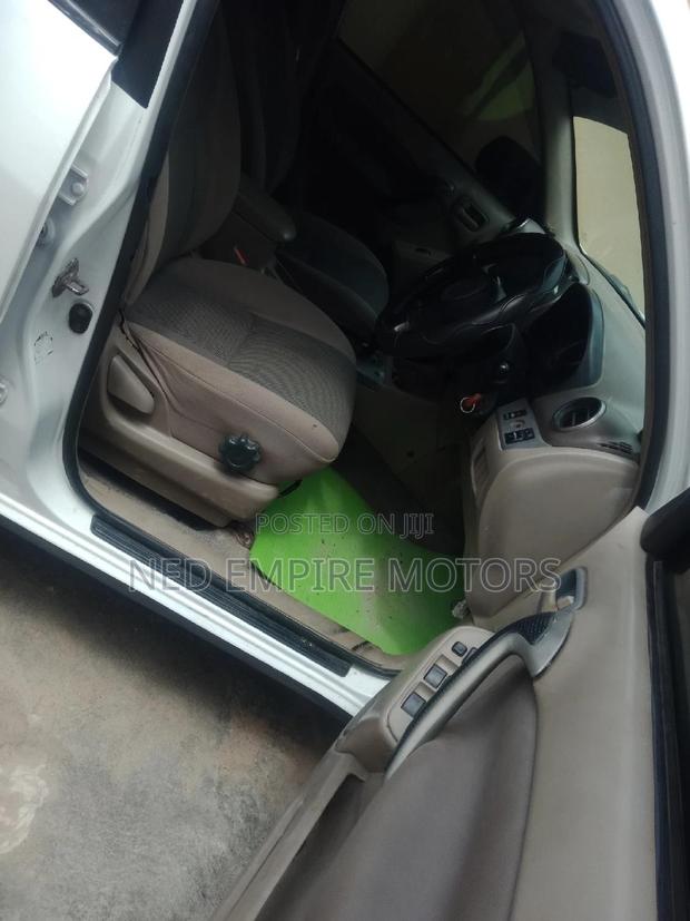 Toyota RAV4 2.0 D-4D 4x4 2007 White