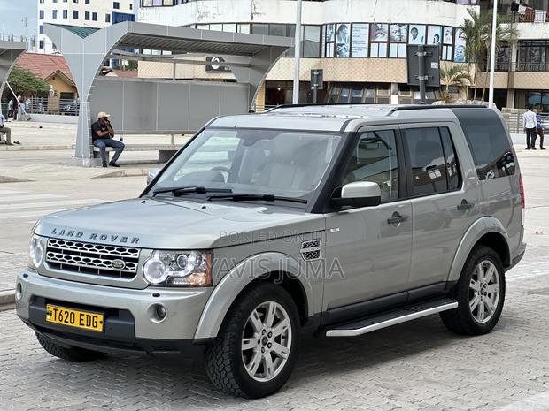 Land Rover Discovery 2010 Gold