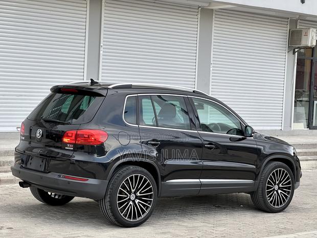 Volkswagen Tiguan 2013 Black